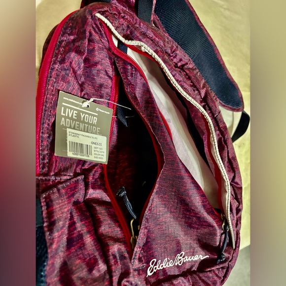 Eddie Bauer lightweight Dark Plum Stowaway Packable Sling 3.0 - Picture 6 of 9